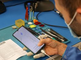 Aventura la service-ul Huawei – De ce să alegi un service autorizat? (VIDEO)