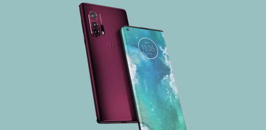 Motorola ne arată un demo cu o tehnologie de încărcare wireless ce poate alimenta dispozitive de la 100cm distanță