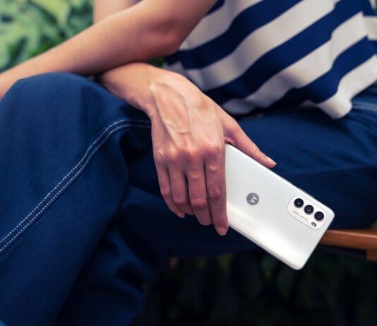 Motorola lansează g82 5G, cel mai nou moto g cu ecran OLED