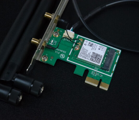 Review placă de rețea WiFi 6 PCIe Tenda AX3000 E30