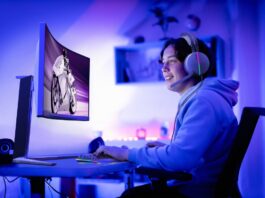 Evnia, noua gamă de monitoare și accesorii Philips, reinventează regulile gamingului