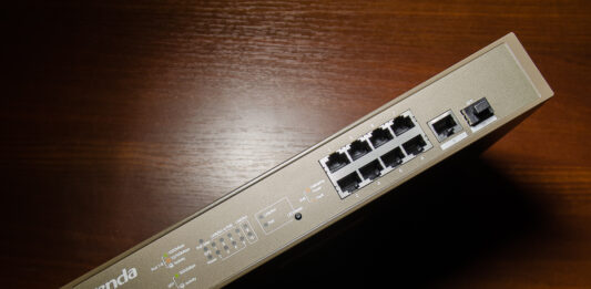 Energie și control, cu switch-ul PoE Tenda TEG5310P-8-150W