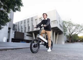 Acer intră pe piața E-bike cu „ebii”, un dispozitiv bazat pe inteligență artificială, conceput pentru transportul urban
