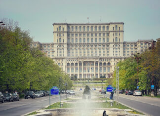 Triumph Motorcycles organizează evenimentul Triumph Open Doors