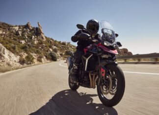 Descoperiți noua generație a motocicletelor de aventură: Triumph Motorcycles lansează în România noile modele Tiger 900 pentru 2024