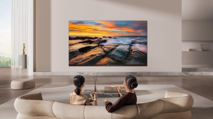 TCL X11L SQD-Mini LED TV_lifestyle_2