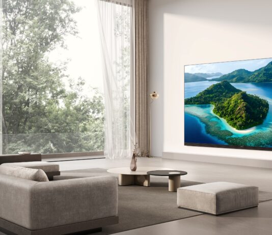 TCL extinde portofoliul european de produse pentru 2026 cu televizoare SQD‑Mini LED, sisteme audio imersive, monitoare de gaming și dispozitive mobile conectate